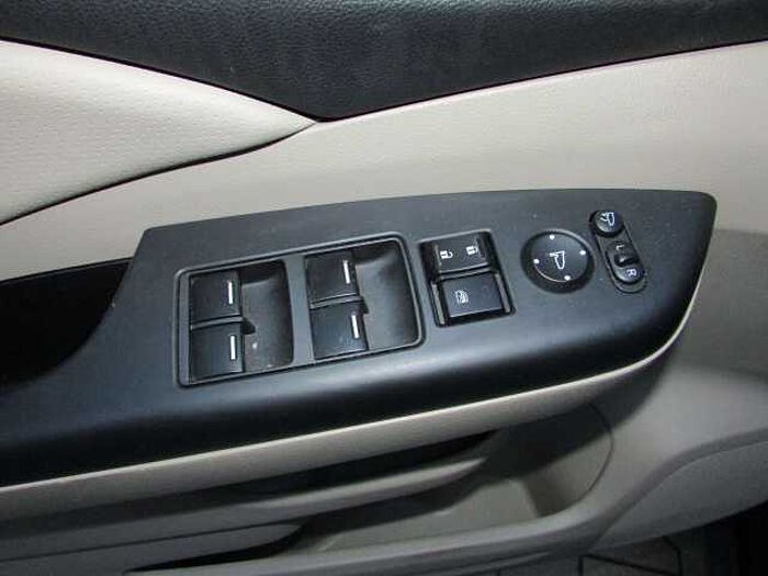 Honda CR-V Executive 4WD, Standheizung, Safety-Paket, NAVI