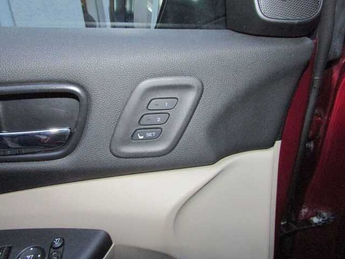 Honda CR-V Executive 4WD, Standheizung, Safety-Paket, NAVI