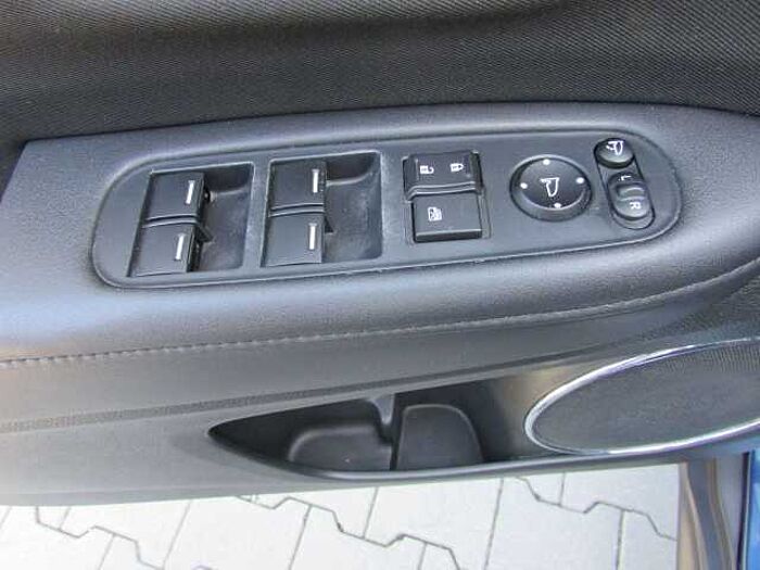 Honda HR-V Elegance, AHK, CD, MP3, EPS, i-MID, Sitzheizu, USB